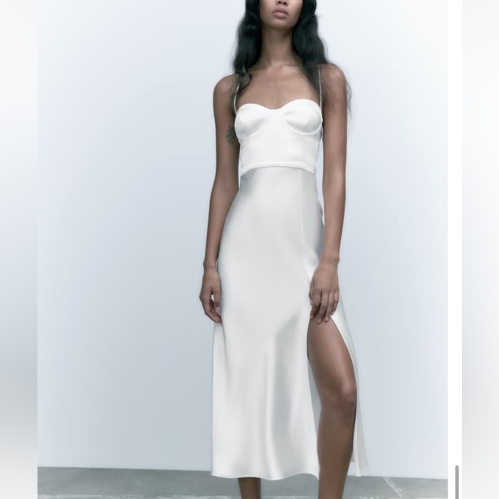 Zara White Satin Midi Dress! 🕊️🤍